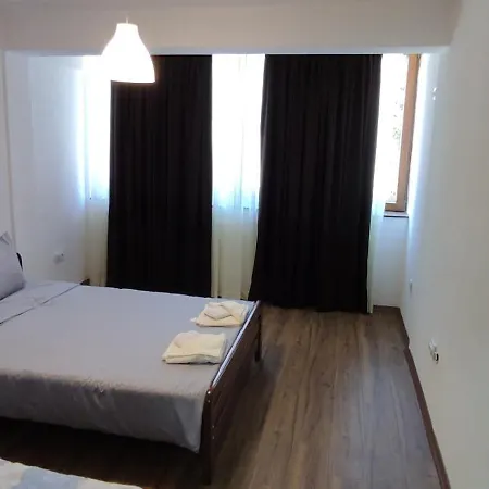 מוורובו Mickey'S Apartments מראה חיצוני תמונה
